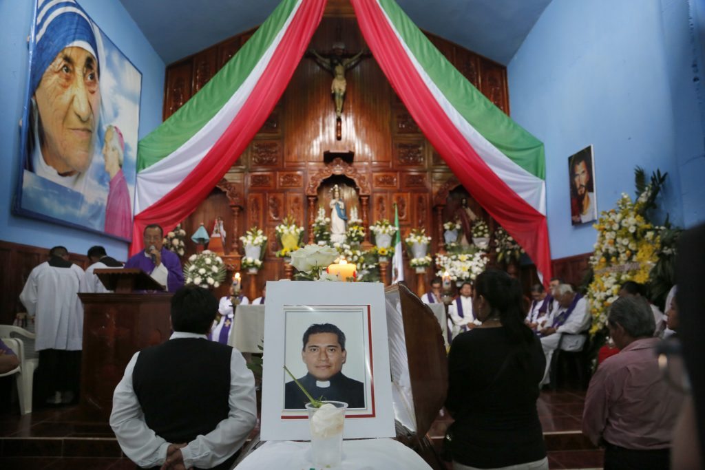 Két meggyilkolt pap 3 nap alatt