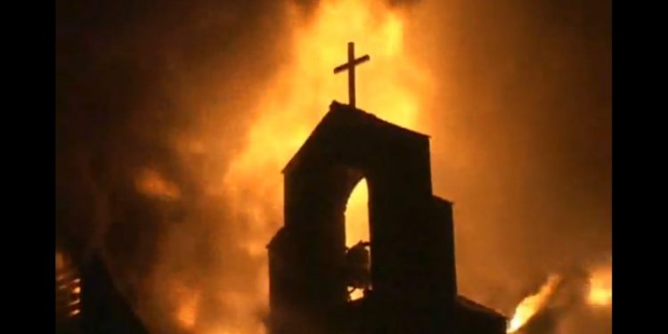 1 nap alatt 10 templomot gyújtottak fel Etiópiában